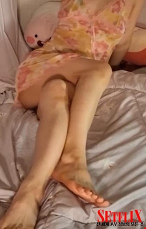 오늘은꽃무늬로누워볼껀데?